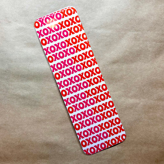 xoxo pattern bookmark!