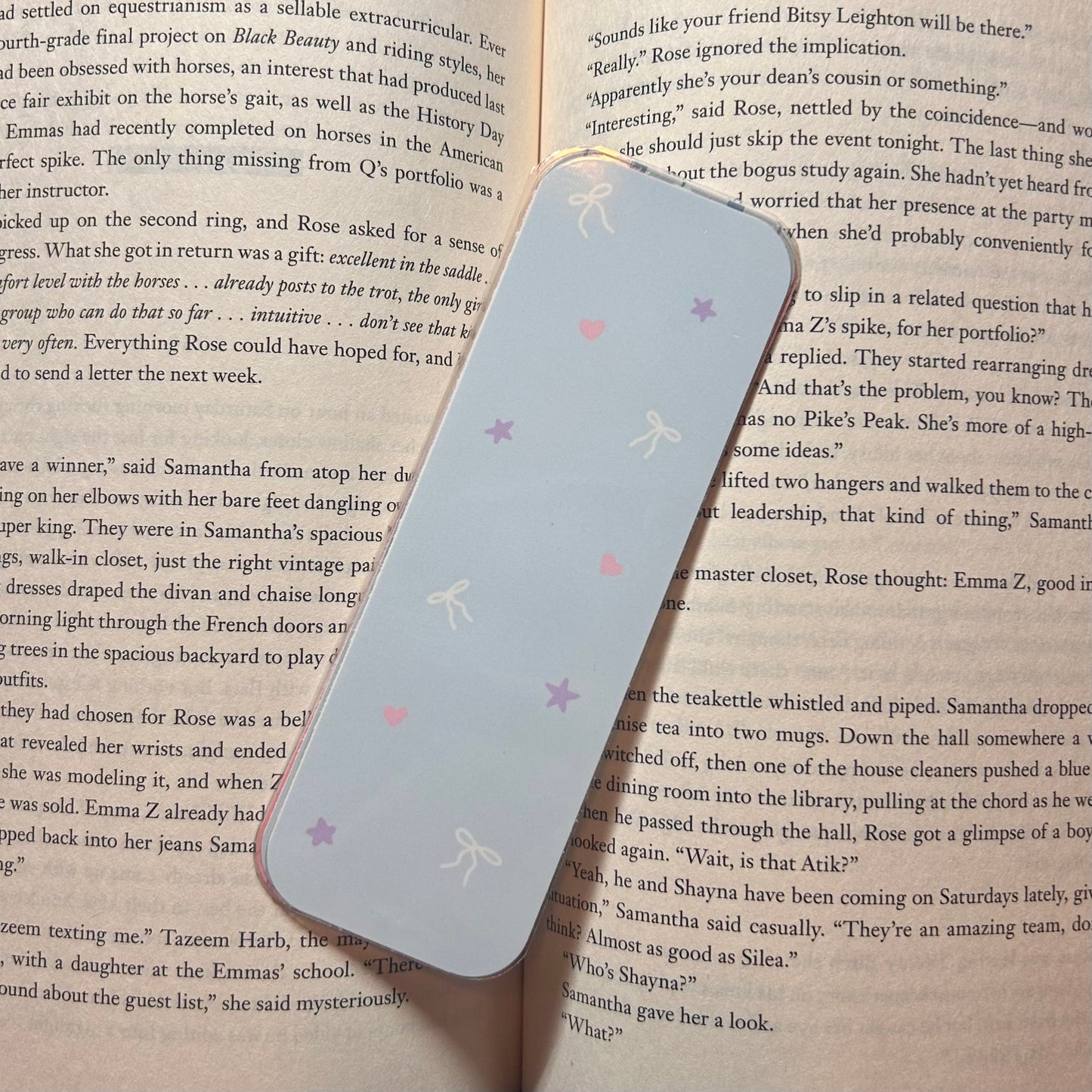 bow pattern bookmark!